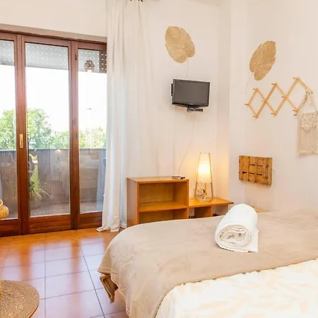 Rosellina Gialla Assisi Oasi Di Pace In Collina Apartman *